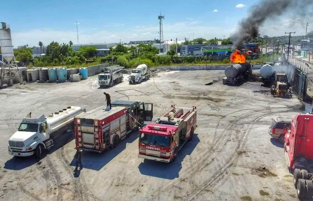 7 pipa gasolina