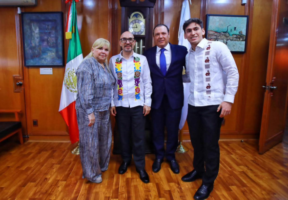 silvia e ismael con dirigente nacional